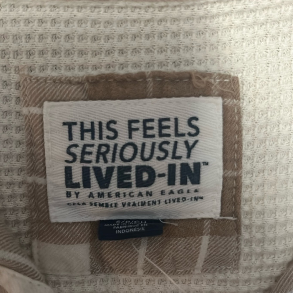 American Eagle Womans lived in snap button up flannel